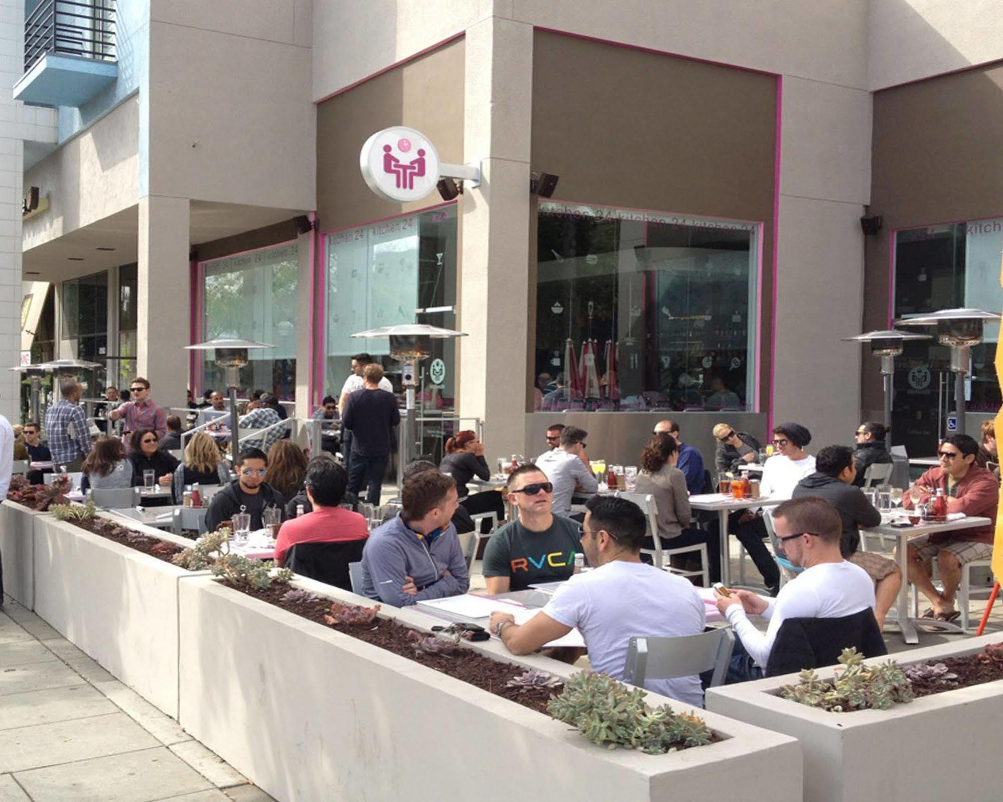 Ramada Plaza By Wyndham West Hollywood Hotel & Suites Λος Άντζελες Εξωτερικό φωτογραφία