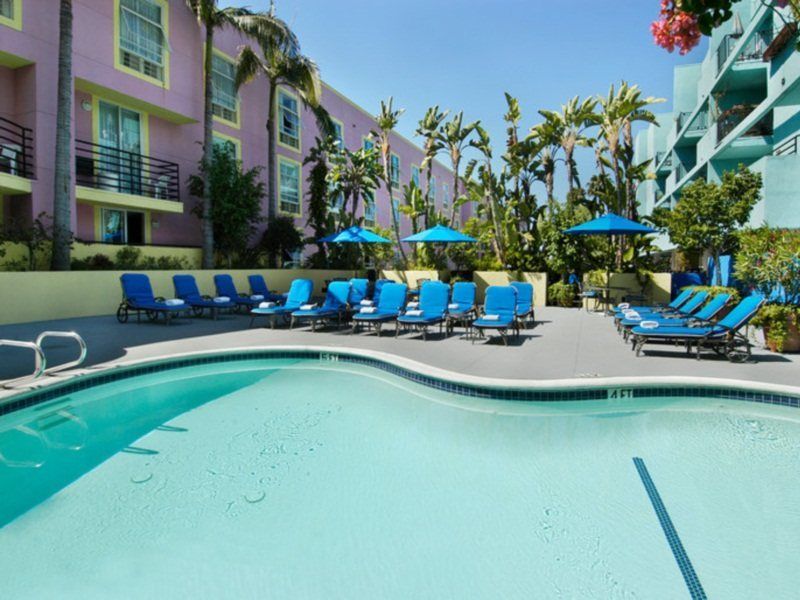 Ramada Plaza By Wyndham West Hollywood Hotel & Suites Λος Άντζελες Εξωτερικό φωτογραφία